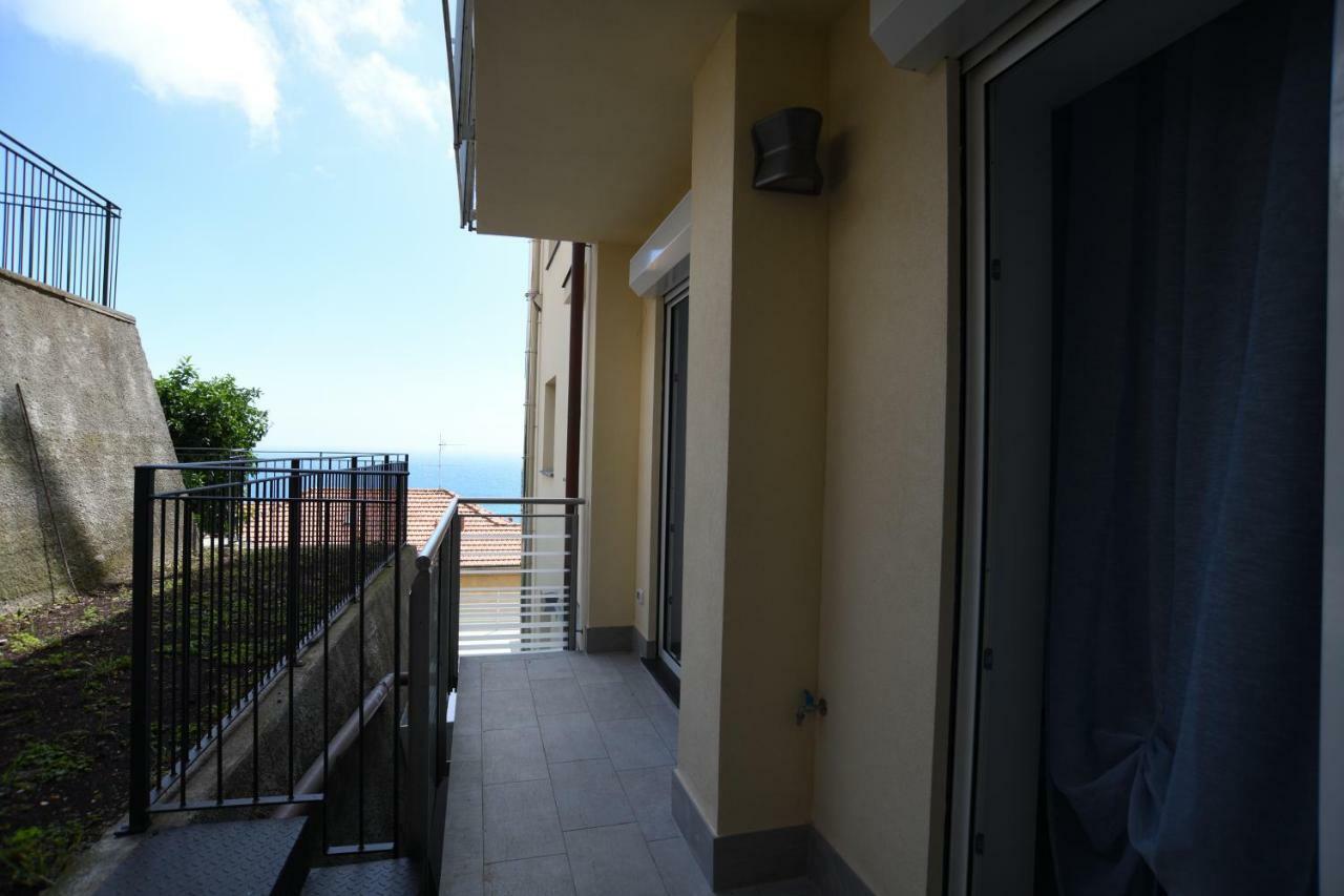 Poggio Fiorito Apartments Alassio Exterior photo